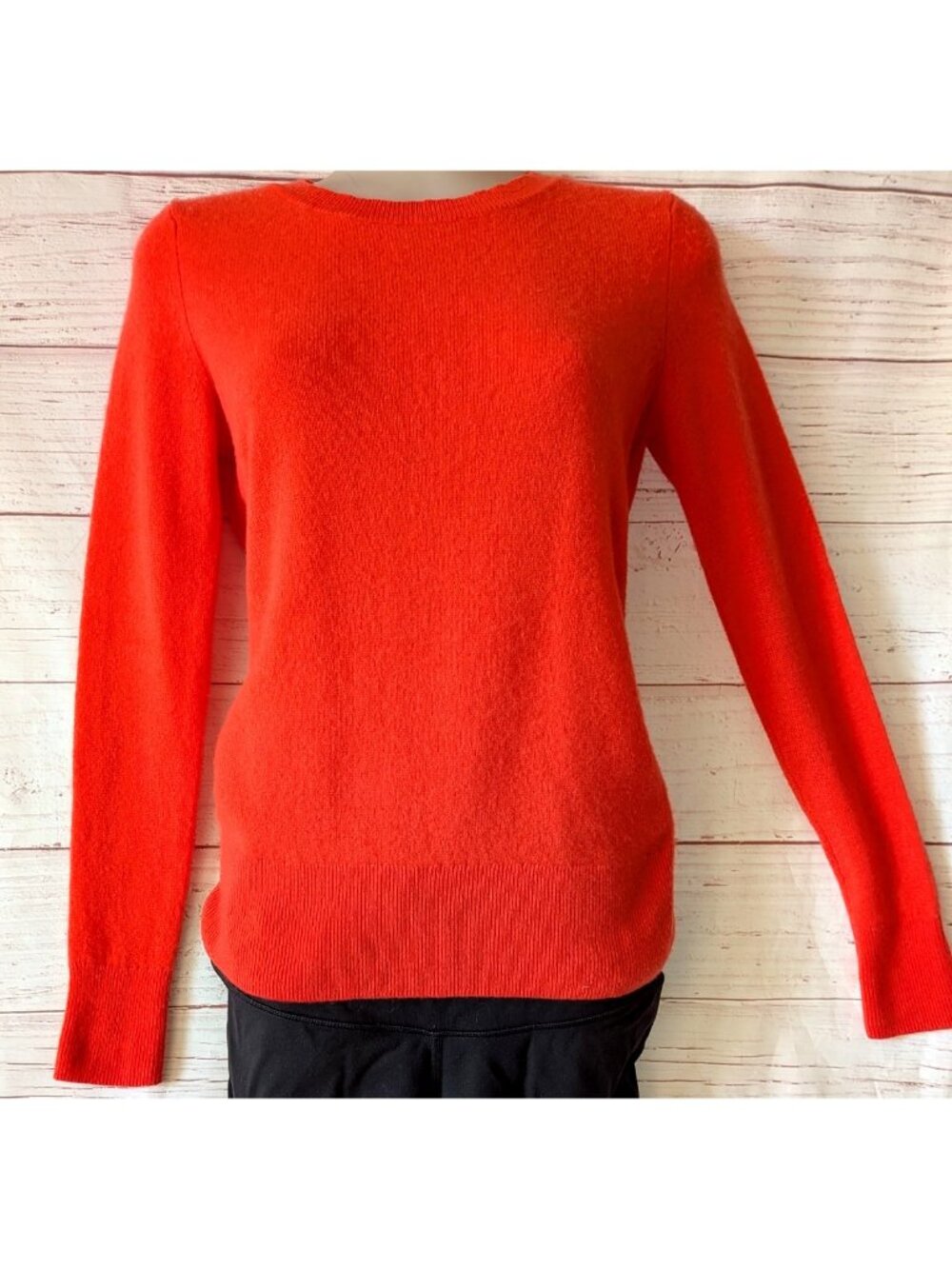 Saks Fifth Avenue Women's 100% Cashmere Sweater Orange Crew Neck Long Sleeves S